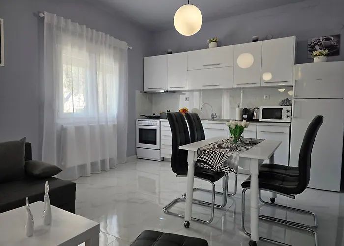 Heavenly Escape Apartament Kawala