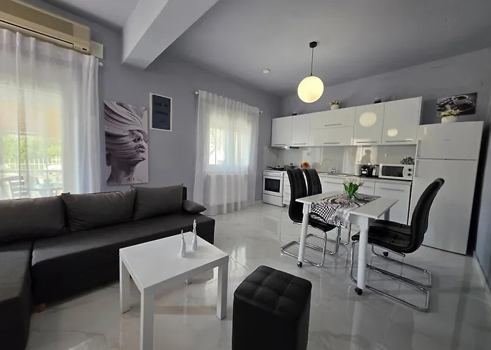 Heavenly Escape Apartament